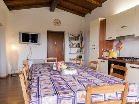 Picture Frame, Property, Furniture, Wood, Door, Building, Interior Design, Lighting, Cabinetry, Flooring