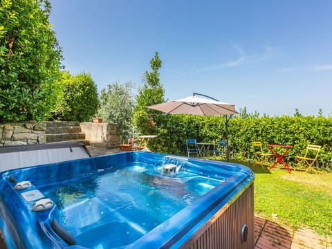 Plant, Water, Property, Sky, Azure, Swimming Pool, Rectangle, Leisure, Grass, Outdoor Furniture