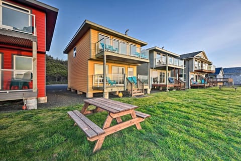 Waldport Vacation Rental | 2BR | 2BA | Stairs Required | 1,325 Sq Ft
