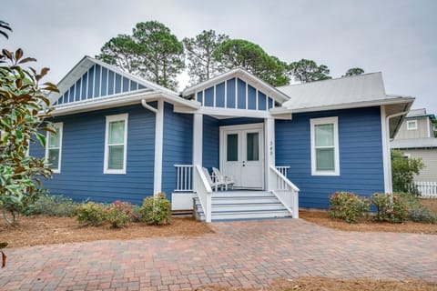 30A Beach House - "Caspian Sea-duction"