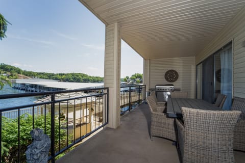LAKEOZARKVACATION.COM
