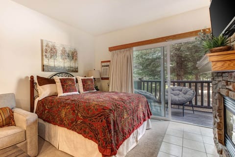 Vacation Rentals in Park City at Prospector Lodge 911: Studio with Queen bed