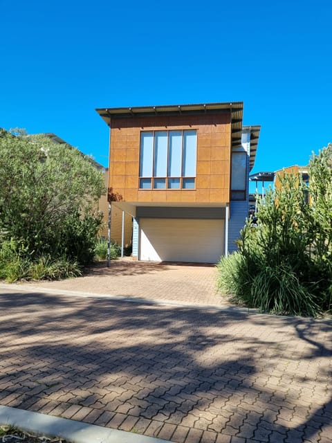 Villa 18 South Shores Resort Normanville - frontage