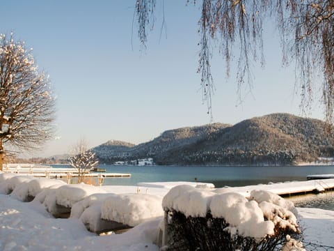 Sky, Water Resources, Water, Daytime, Snow, Natural Landscape, Nature, Azure, Mountain, Natural Environment