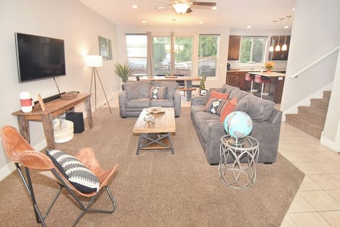 Spacious and Comfortable Family Area with LCD TV which is Netflix and Apple Tv Supported