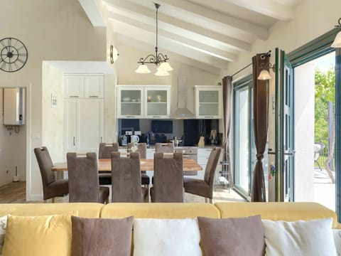 Furniture, Table, Window, Chair, Picture Frame, Decoration, Building, Wood, Interior Design, Floor