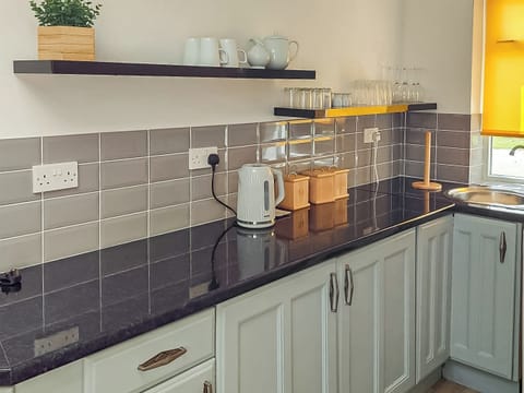 Kitchen/diner | Sea View Cottage, East Runton, near Cromer