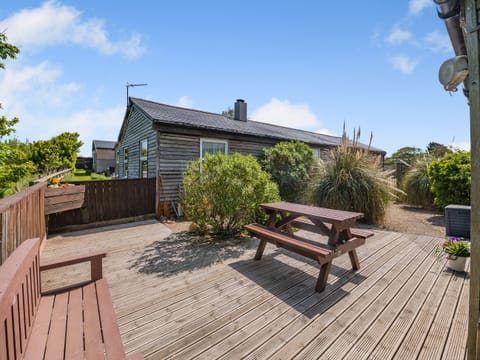 Sitting-out-area | Spinnaker - Keel Lodges, Staithes, near Whitby