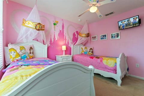 Two Twins Bedroom 5 Upstairs
24" Smart TV