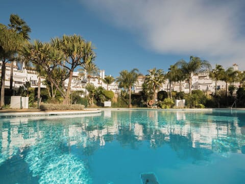 Water, Sky, Plant, Cloud, Property, Building, Swimming Pool, Tree, Natural Landscape, House