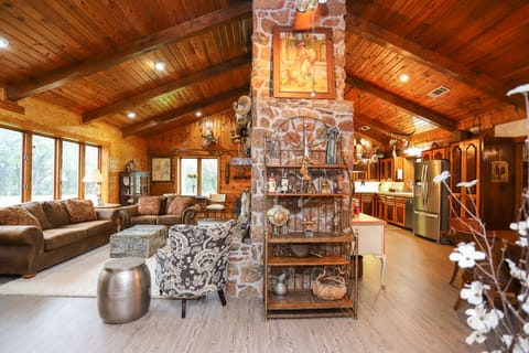 Entry to Living and kitchen area
