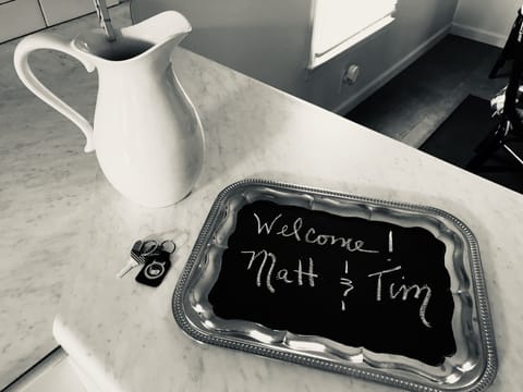 Welcoming recent Lakeside guests. 🖤