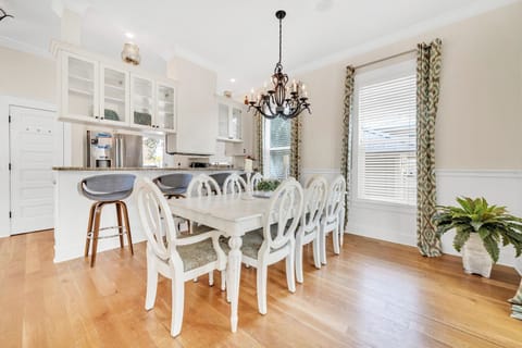 Dining table plus eat-in bar seating