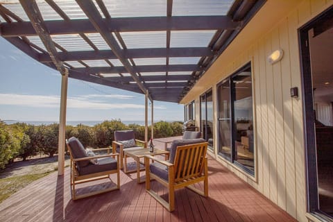 db83dd28-0341-4b9b-888e-62b5090c225d