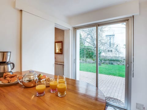 Room, Property, Yellow, Interior Design, House, Furniture, Building, Home, Real Estate, Table