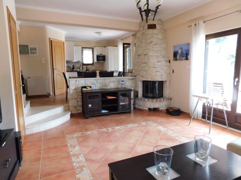 Lounge with kitchen-diner behind