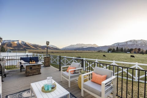 The Grand Mountain House is home to the BEST view in all of Heber. 