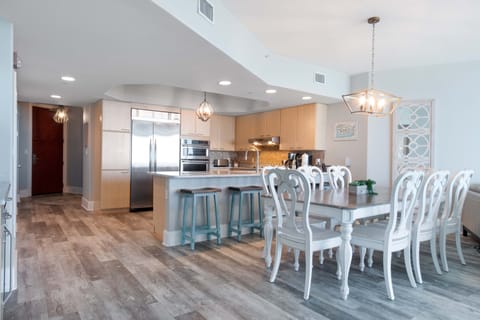 Caribe Resort B1211 Dining Room