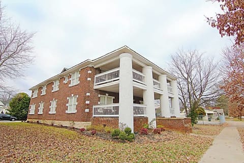 Winter picture of building (4 Condos total)