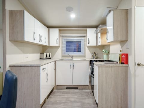 Kitchen | The Paddocks - Meeks Park, Dollar