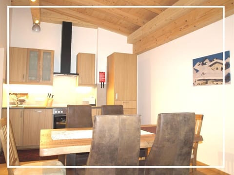 Apartment "da Koaser" 75m²/2 bedrooms/2 bathrooms/balcony - KAISERapart ELLMAU Apartment in Ellmau