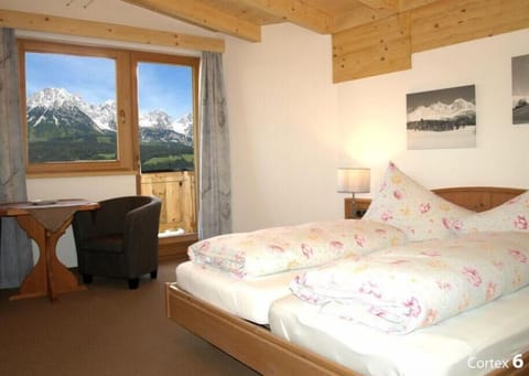 Apartment "da Koaser" 75m²/2 bedrooms/2 bathrooms/balcony - KAISERapart ELLMAU Apartment in Ellmau