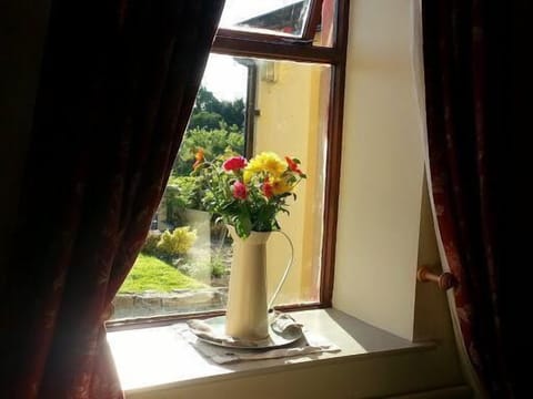 Living area. View to garden.