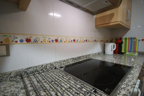 Kitchen area. Fully equiped kitchen