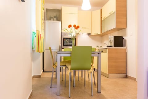 Kitchen area. first floor