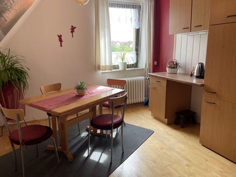 Plant, Table, Furniture, Window, Building, Houseplant, Wood, Chair, House, Interior Design