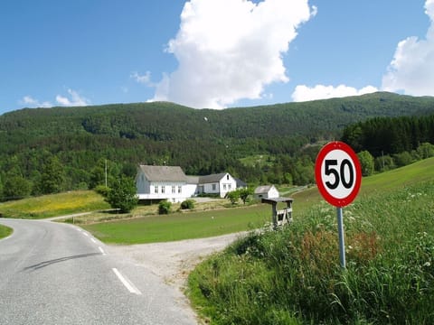 Såta mountain in the top right of the picture