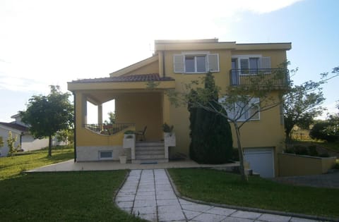 Viev of the villa from the street