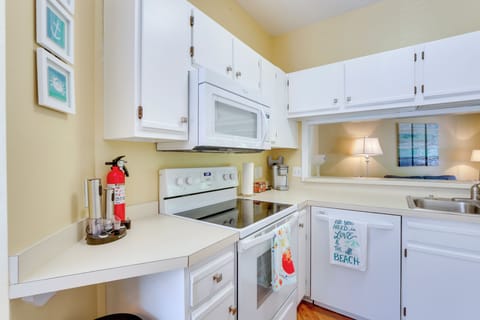 Kitchen | Blender | Coffee Maker | Spices