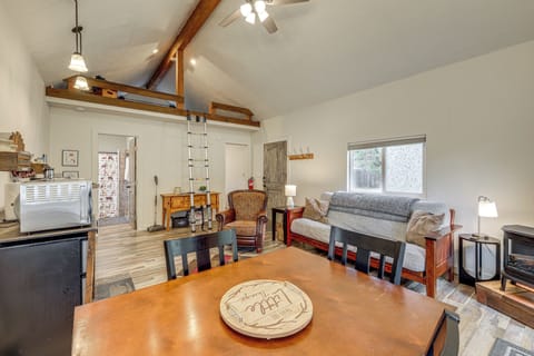 Living Room | Free WiFi