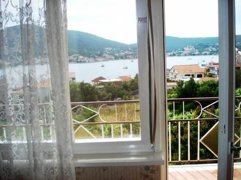 Sleeping area. bedroom sea view