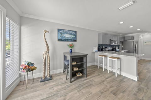 Your pic of the cafe table or the breakfast bar, plenty of space for your morning meal!