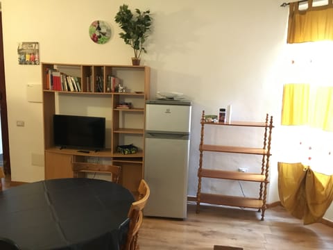 ARENNERA APARTMENT-Central vacation home House in Cagliari