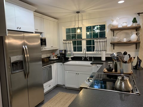 Brand new fully equipped kitchen. Just bring your food.