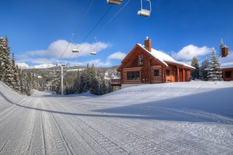 Ski Run Access Right Next Door