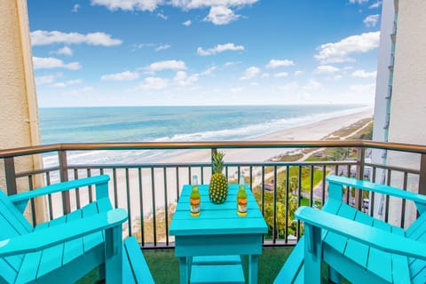 Large Balcony Great Views