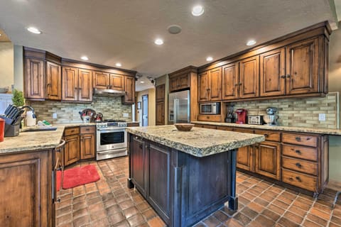 Easily prepare homemade meals in this fully equipped kitchen.