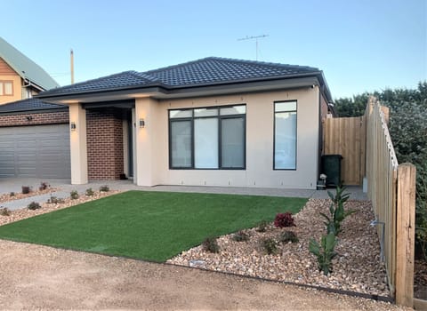 Surfside Getaway hopes it’s guests are ready to enjoy this beautiful new home! 