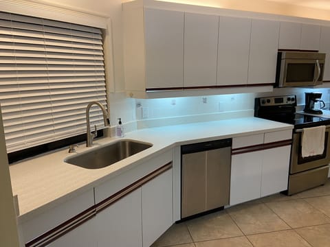 Recently remodeled full kitchen