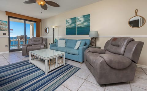 Phoenix X 805, Orange Beach, Alabama, beach front, 1 bedroom condominium on the 8th floor