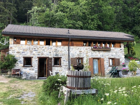 Front of the chalet in Anzère with ideal location
