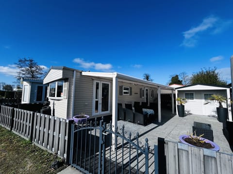 Exterior of RBR 662 - Beach Resort Kamperland