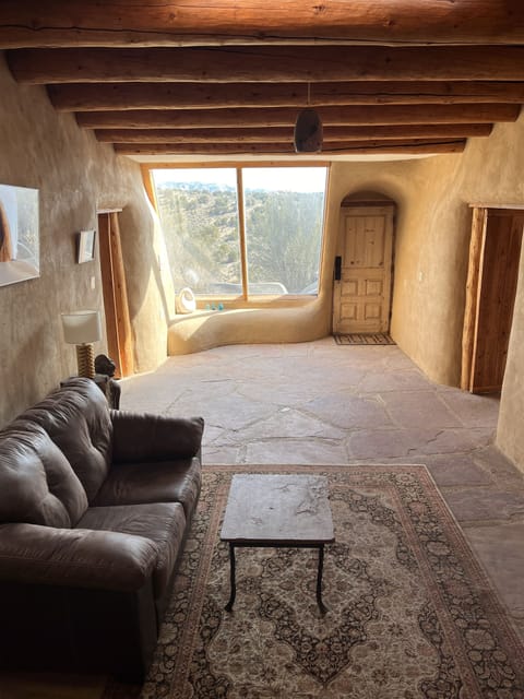 Lounge Between 2 Suites