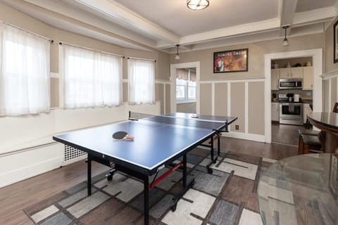 Ping Pong Room
