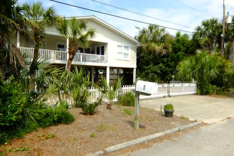The Beach House + repaired the gate that encloses the yard !