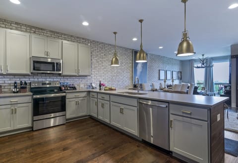 ...If You Can Get Past the Views Long Enough to Actually Cook!